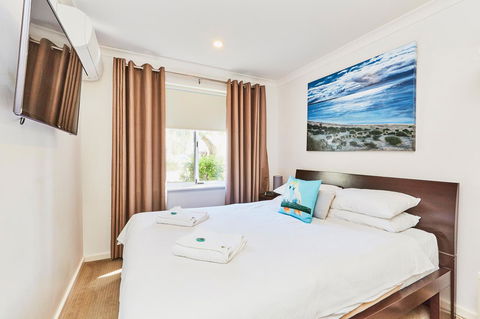 Cape View Beach Resort - Hervey Bay Accommodation 2