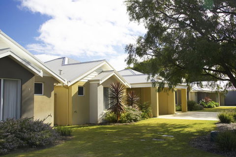 Cape View Beach Resort - Hervey Bay Accommodation 37