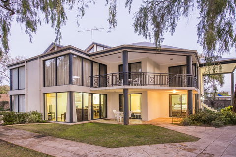 Cape View Beach Resort - Hervey Bay Accommodation 21