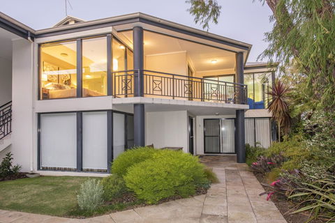 Cape View Beach Resort - Hervey Bay Accommodation 34