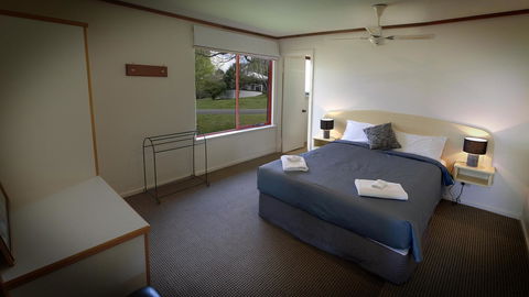 Karri Mia Chalets And Studios - Tourism Hervey Bay 20