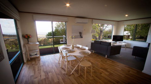 Karri Mia Chalets And Studios - Tourism Hervey Bay 8