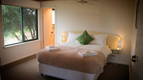 Karri Mia Chalets And Studios - Tourism Hervey Bay 11
