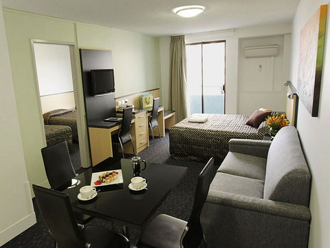 Comfort Inn & Suites Goodearth Perth - Hervey Bay Accommodation 1