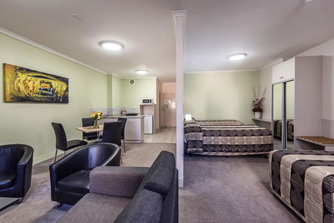 Comfort Inn & Suites Goodearth Perth - Hervey Bay Accommodation 14