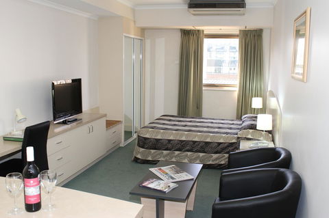 Comfort Inn & Suites Goodearth Perth - Hervey Bay Accommodation 4