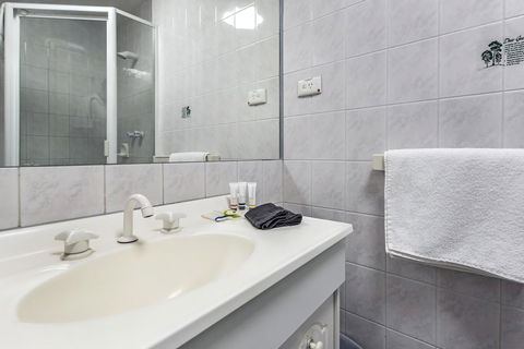 Comfort Inn & Suites Goodearth Perth - Hervey Bay Accommodation 5