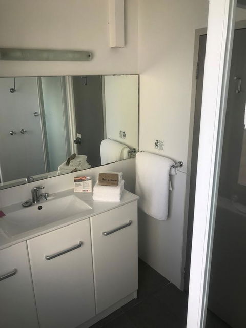 Comfort Inn & Suites Goodearth Perth - Hervey Bay Accommodation 2