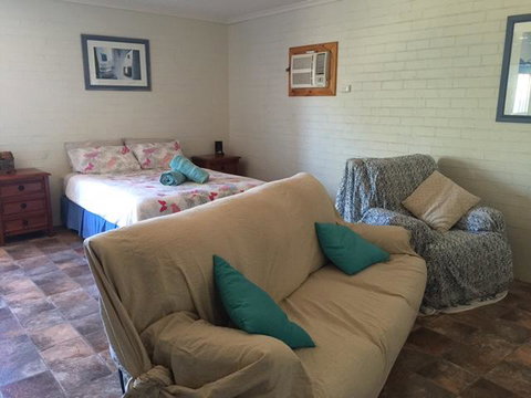 Surf Shack - Hervey Bay Accommodation 4