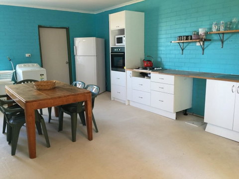 Surf Shack - Hervey Bay Accommodation 1