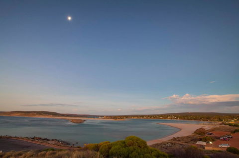 Kalbarri Blue Ocean Villas - Hervey Bay Accommodation 4