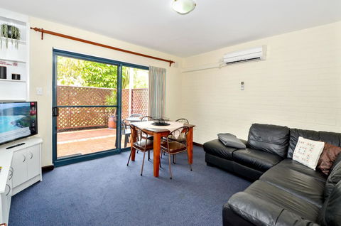 Dolphin Lodge Albany - Self Contained Apartments At Middleton Beach - Tourism Hervey Bay 10