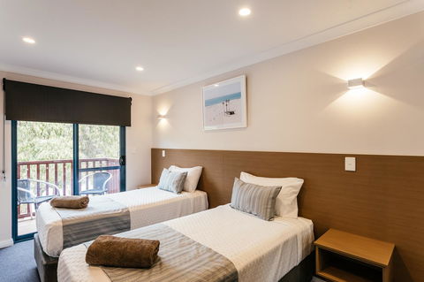 Dolphin Lodge Albany - Self Contained Apartments At Middleton Beach - Tourism Hervey Bay 35