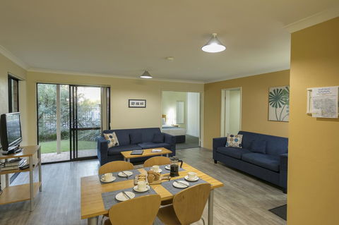 Amalfi Resort - Tourism Hervey Bay 11