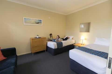 Amalfi Resort - Tourism Hervey Bay 15