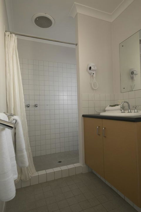 Amalfi Resort - Tourism Hervey Bay 22