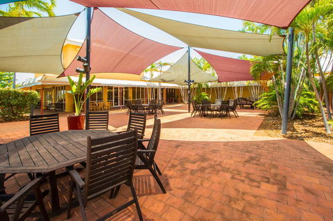 The Continental Hotel - Tourism Hervey Bay 24