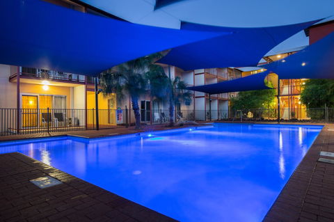 The Continental Hotel - Tourism Hervey Bay 5
