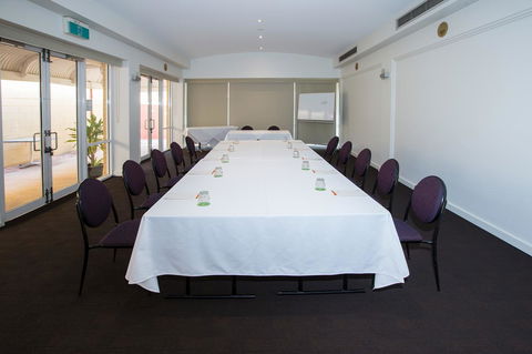 The Continental Hotel - Tourism Hervey Bay 23