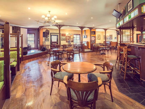 The Continental Hotel - Tourism Hervey Bay 40