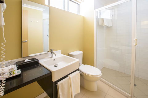 The Continental Hotel - Tourism Hervey Bay 16
