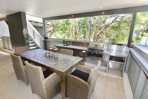 East On Byron - Hervey Bay Accommodation 11