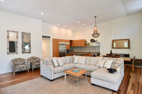 East On Byron - Hervey Bay Accommodation 13