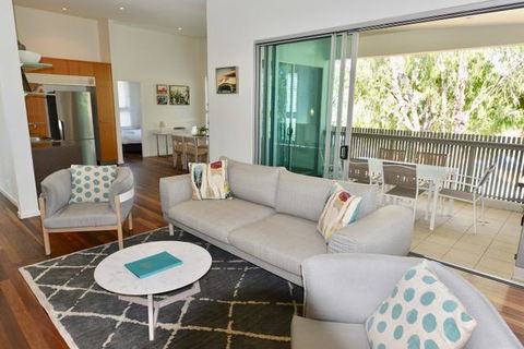 East On Byron - Hervey Bay Accommodation 24