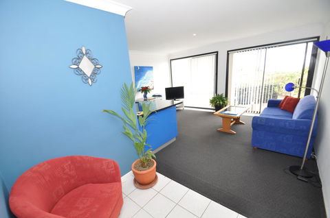 Beachfront Apartments - Tourism Hervey Bay 3