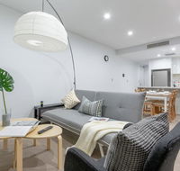 Inner City Stylish apt Walk to Green Square - Hervey Bay Accommodation