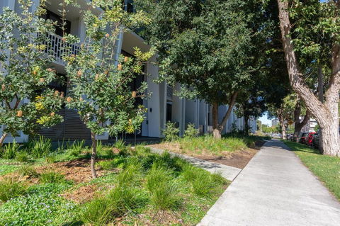 Inner City Stylish Apt Walk To Green Square - Tourism Hervey Bay 17