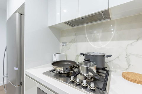 Inner City Stylish Apt Walk To Green Square - Tourism Hervey Bay 19