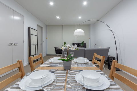 Inner City Stylish Apt Walk To Green Square - Tourism Hervey Bay 10