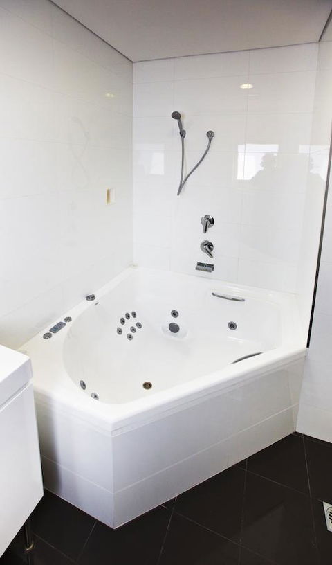Jesmond Executive Villas - Hervey Bay Accommodation 37