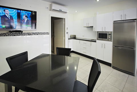 Jesmond Executive Villas - Hervey Bay Accommodation 21