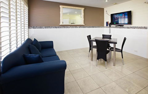 Jesmond Executive Villas - Hervey Bay Accommodation 20