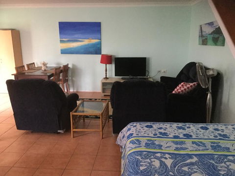 Jetz Bungalow - Hervey Bay Accommodation 10