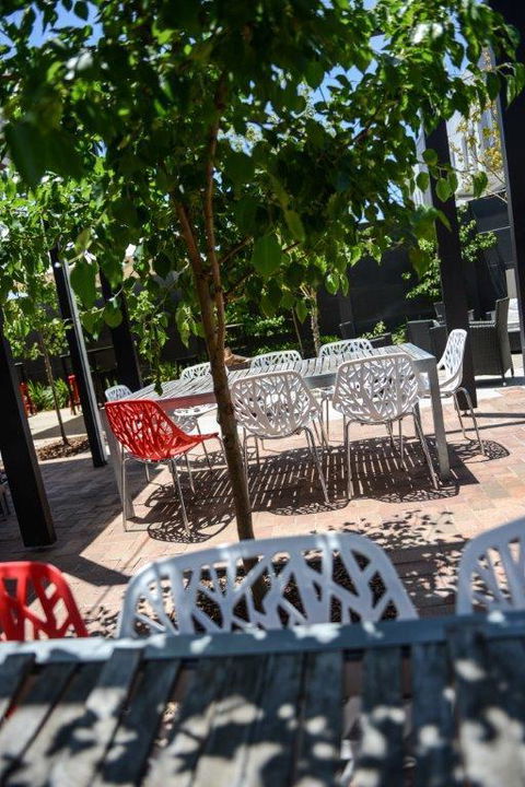 Crossroads Hotel - Hervey Bay Accommodation 24