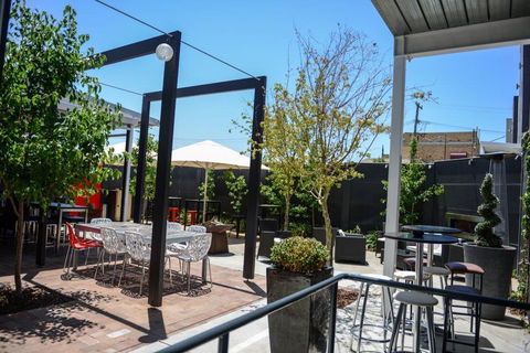 Crossroads Hotel - Hervey Bay Accommodation 32