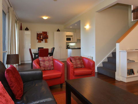 Villa Executive 2br Cypress DS Located Within Cypress Lakes Resort - Hervey Bay Accommodation 1