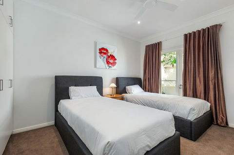 Kensington Self-Contained Modern House (89BROM) - Tourism Hervey Bay 12
