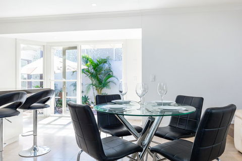 Kensington Self-Contained Modern House (89BROM) - Tourism Hervey Bay 8