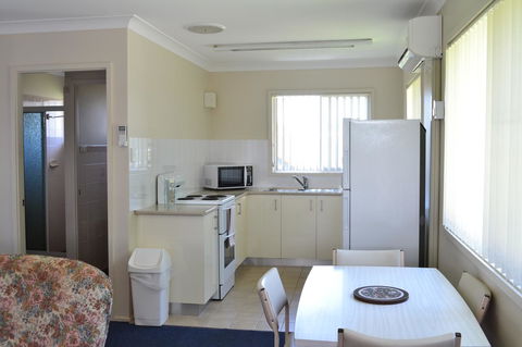 Sundial Holiday Units - Tourism Hervey Bay 42