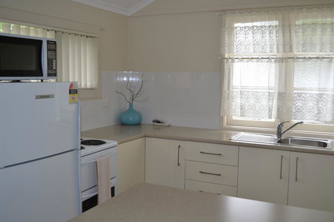 Sundial Holiday Units - Tourism Hervey Bay 31