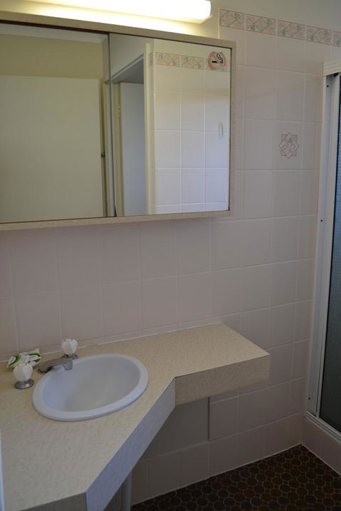 Sundial Holiday Units - Tourism Hervey Bay 28