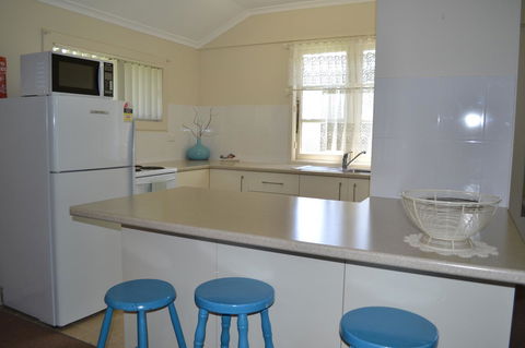 Sundial Holiday Units - Tourism Hervey Bay 19