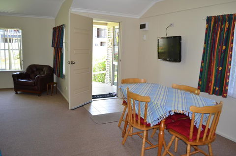 Sundial Holiday Units - Tourism Hervey Bay 26