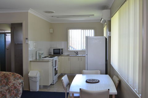 Sundial Holiday Units - Tourism Hervey Bay 39