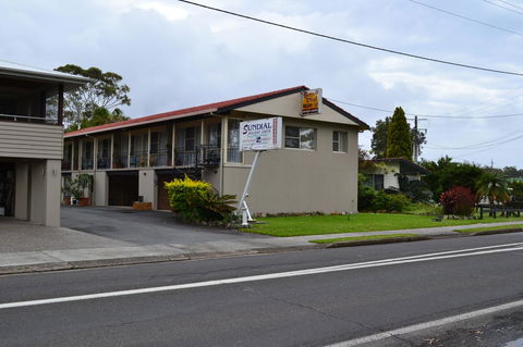 Sundial Holiday Units - Tourism Hervey Bay 1