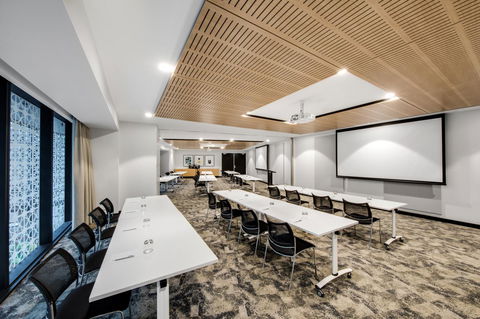 Vibe Hotel North Sydney - Hervey Bay Accommodation 10